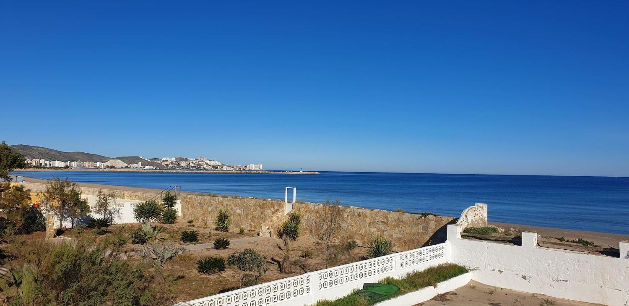 Vacansis Habitaciones Privada En Una Villa A Un Paso Del Mar En กูลเญรา ภายนอก รูปภาพ
