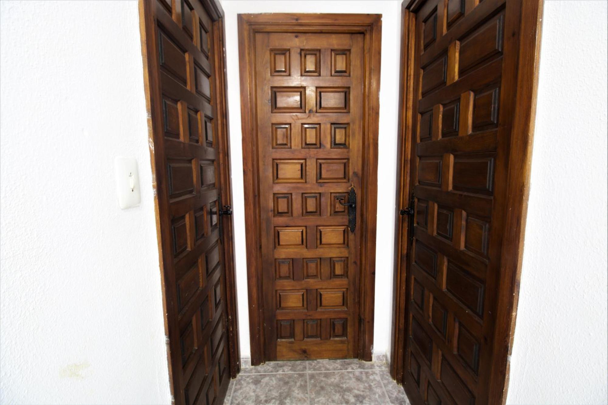 Vacansis Habitaciones Privada En Una Villa A Un Paso Del Mar En กูลเญรา ภายนอก รูปภาพ